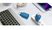 Riversong Travel Adapter SafeKub D2 2.4A Dual USB Blue